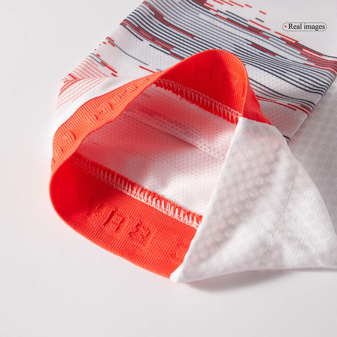 MÜLLER Special #25 Bayern München Uitshirt 2025/26 Spelersversie